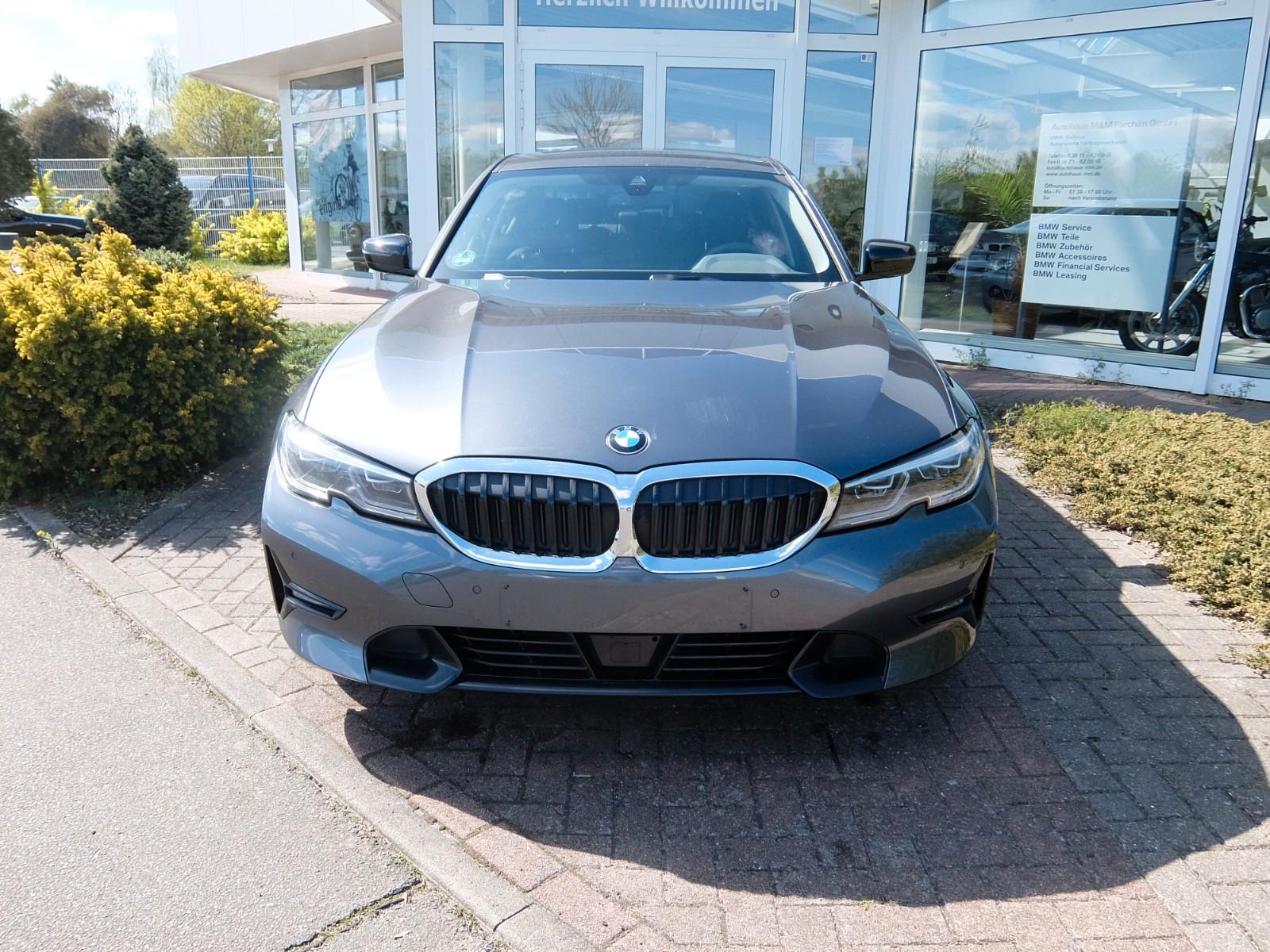 BMW 320dA Sport Line LASER DAB