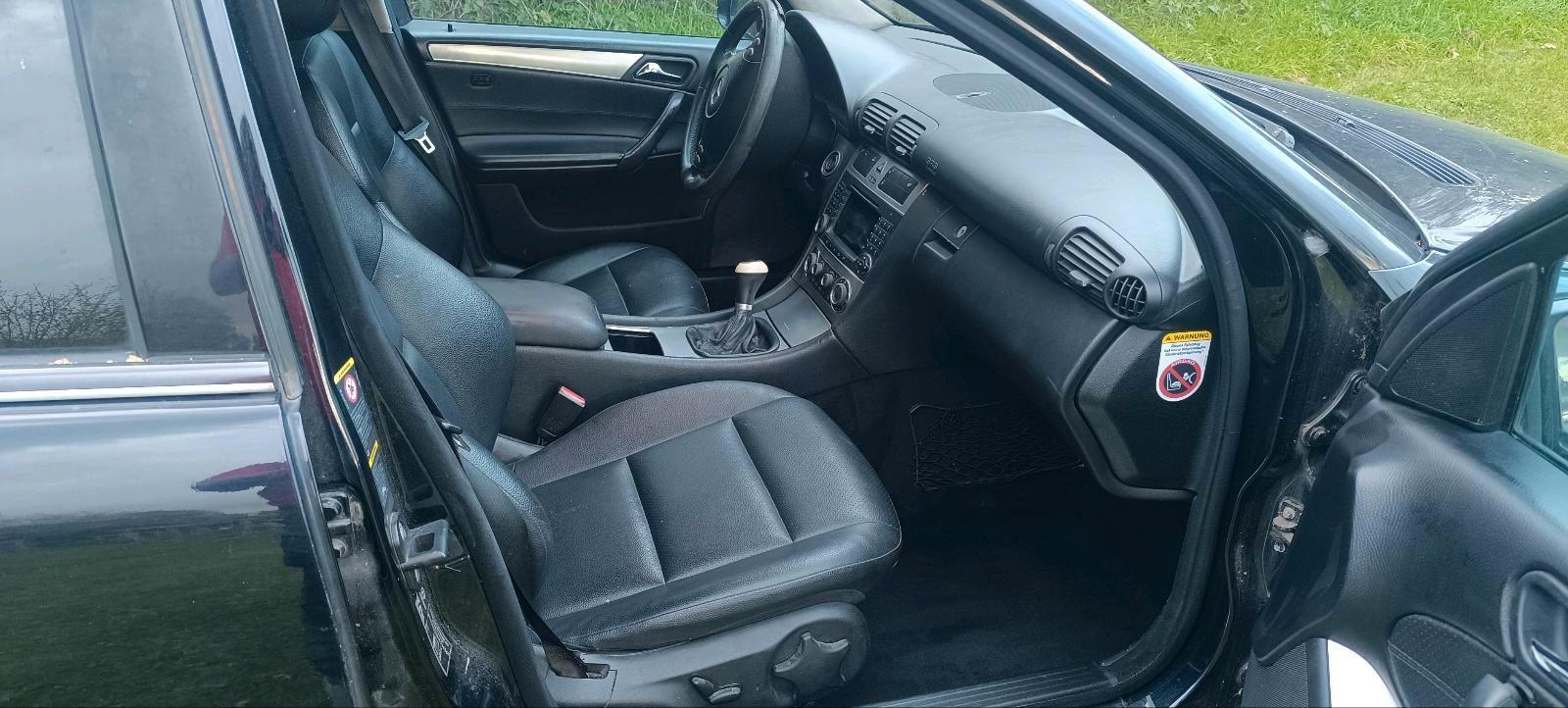 Mercedes-Benz C220 2006 — engine 150 HP (110kW)