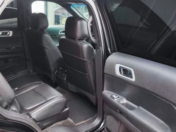 Ford Explorer - 11