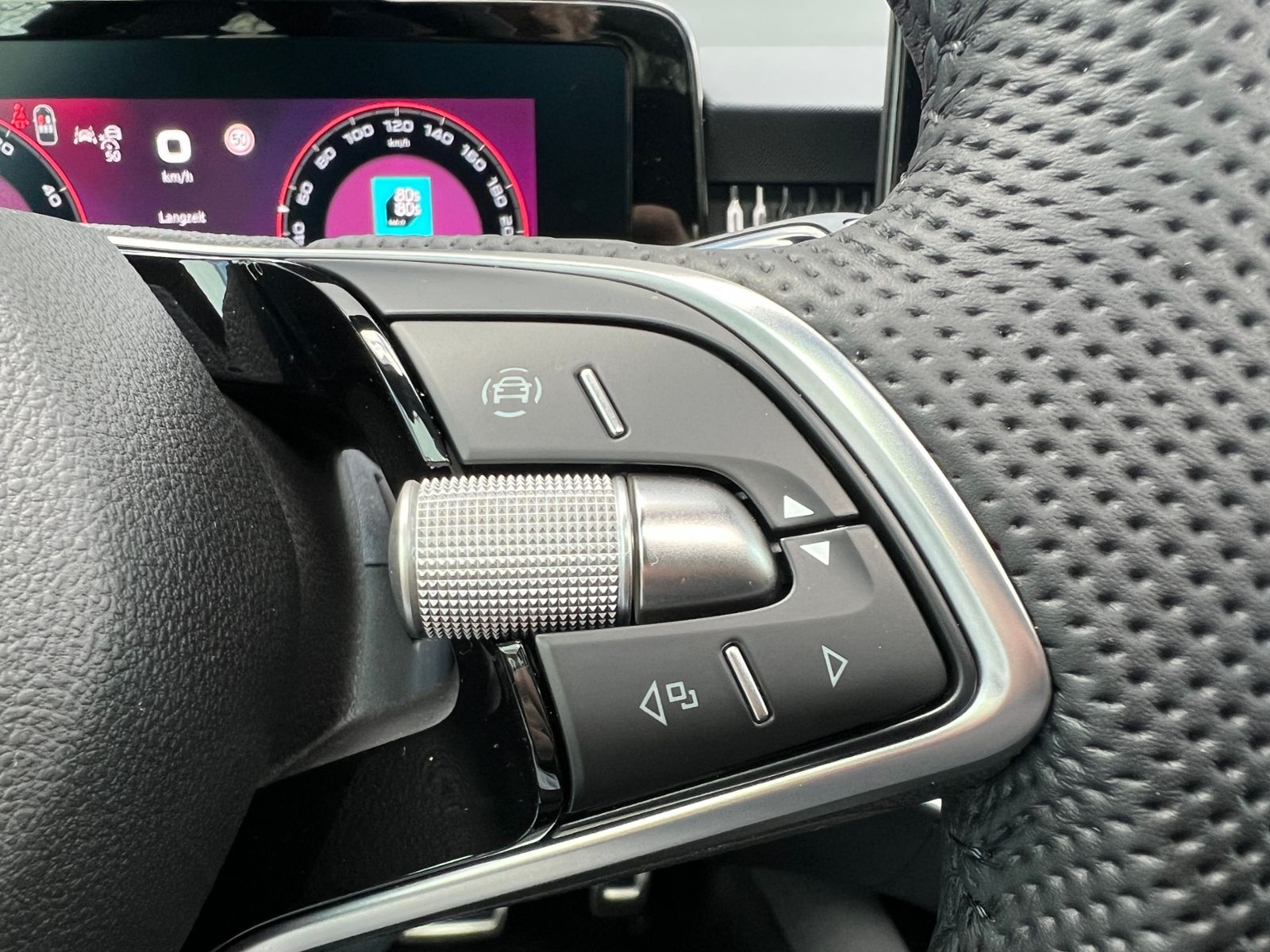 Fahrzeugabbildung SKODA Superb Combi  Sportline 1.5 TSI IV DSG *AHK, Nav
