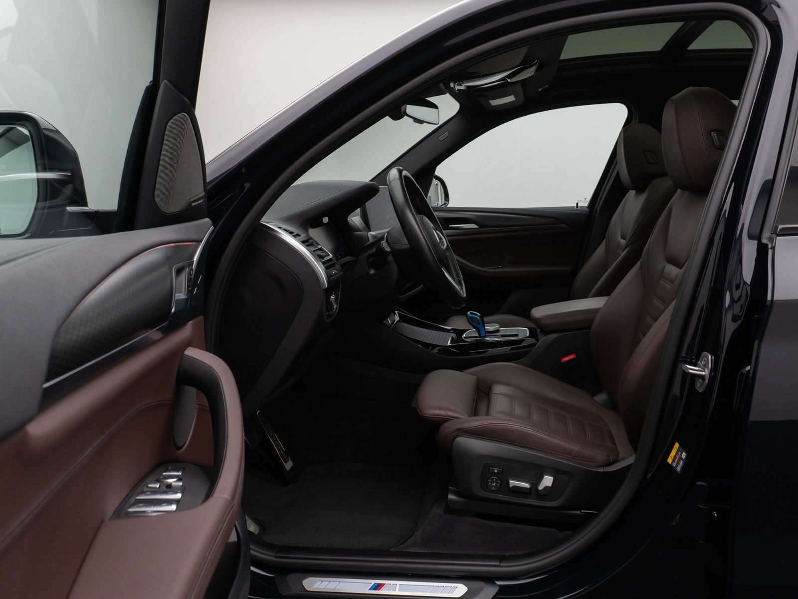 Fahrzeugabbildung BMW iX3 Impressive M Sport Panorama 360°HUD DAB H/K