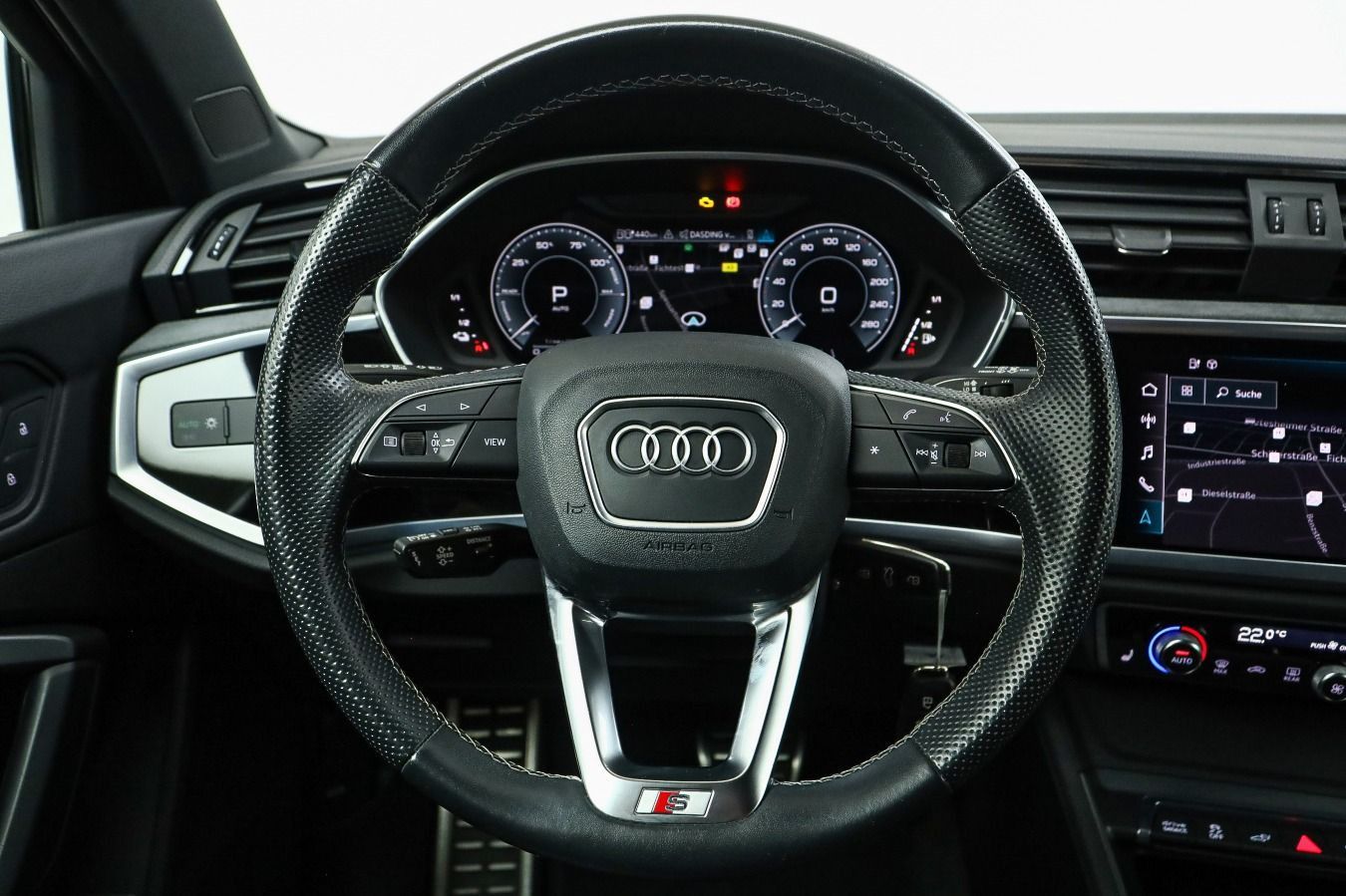 Audi Q3 - Bild 12