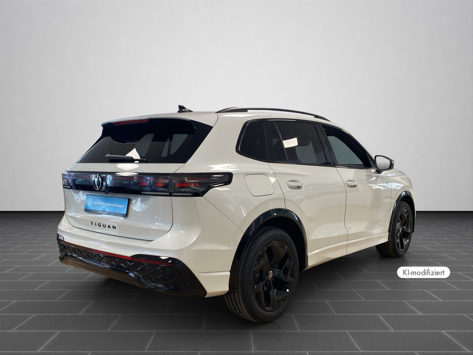 Volkswagen Tiguan 2.0 TDI R-Line NAVI MATRIX AHK BlackStyle foto 2