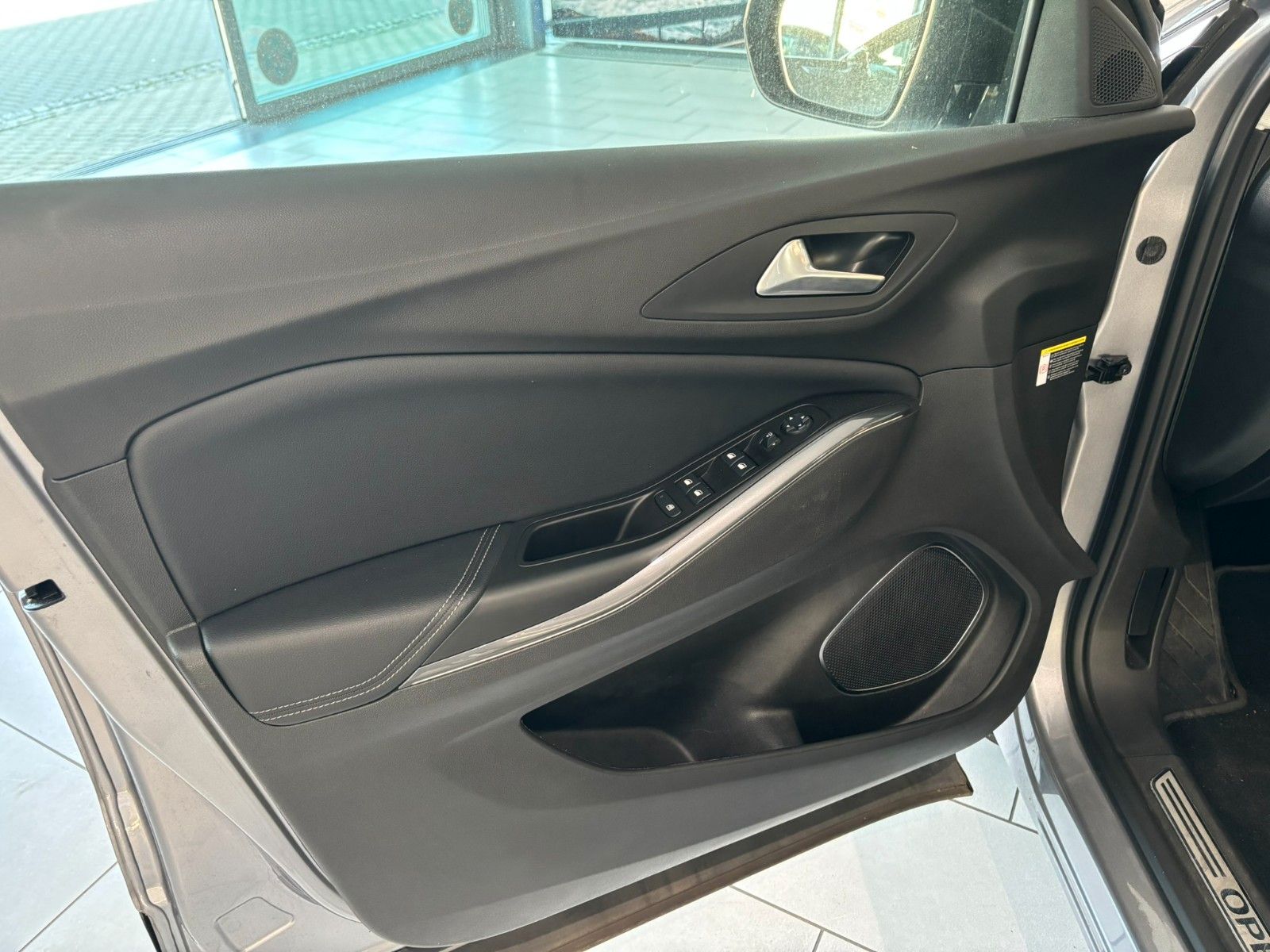 Fahrzeugabbildung Opel Grandland 1.2 INNOVATION LED/KAMERA/18"ALU/ALLWE