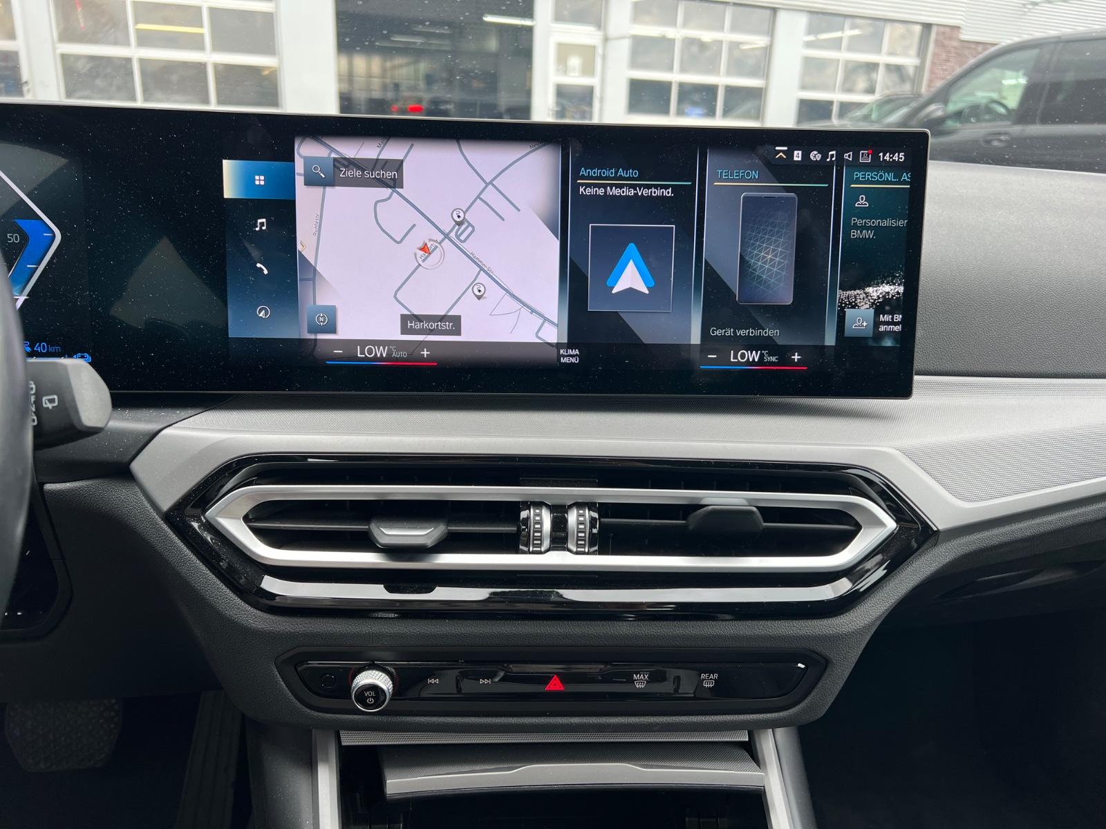 BMW 330e Touring ACC+AHK+Spur+Sportsitze Sensatec