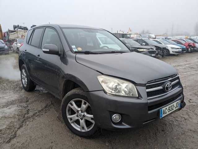 Toyota RAV 4 2,2-l-D-4D 4x4