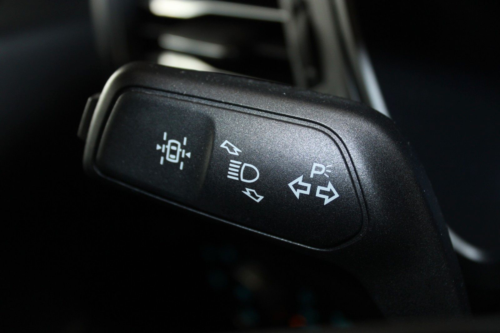 Fahrzeugabbildung Ford Kuga 2.5 PHEV ST-Line X Aut. LED B&O AHK HUD uvm