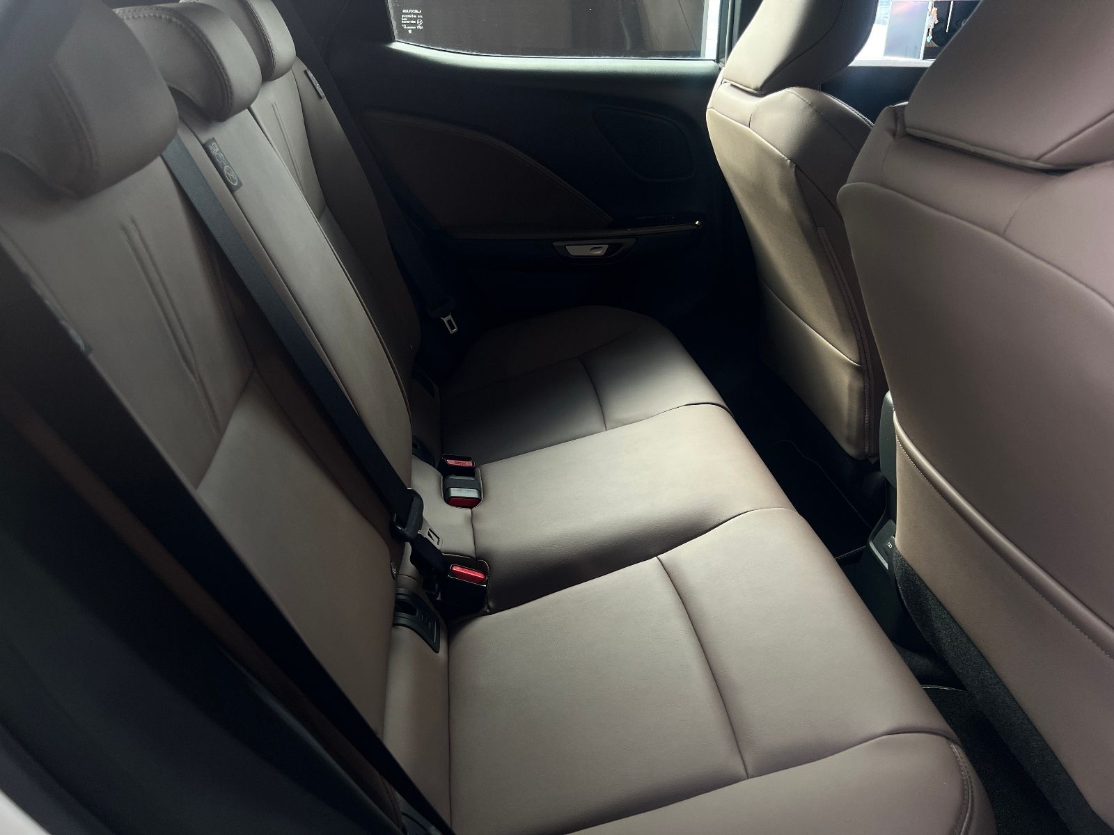 Fahrzeugabbildung Lexus LBX Hybrid 2WD Elegant SOFORT LIEFERBAR