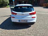Hyundai i30 1.0 T-GDI Intro Intro - Hyundai i30 Intro mit Benzin-Antrieb