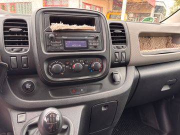 Renault Trafic - 8