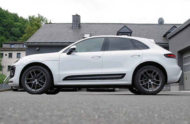 Porsche Macan T*Pano,ACC,Apple,BOSE,Carbon,SWA,Tempolim.
