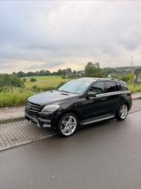 Mercedes-Benz ML 350  GLE BlueTEC 4MATIC - AMG + 3.5Tonne Anh. - Mercedes-Benz ML 350 in Wuppertal