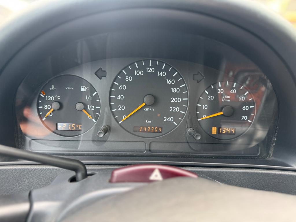 Mercedes-Benz ML 320