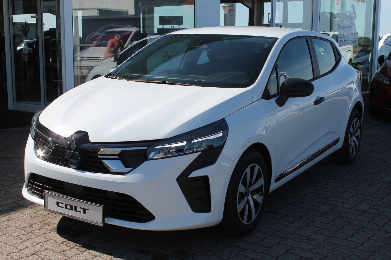 MITSUBISHI Colt