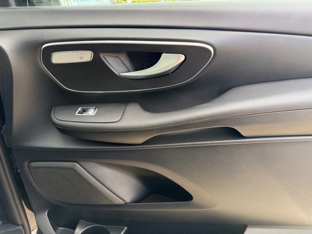 Mercedes-Benz V 300 /LED/NAVI/AHK
