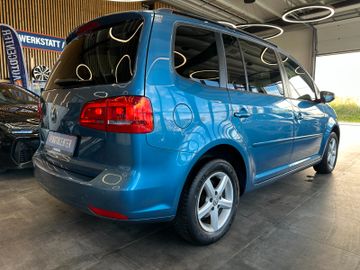 MYAUTOCENTER – Gebraucht- und Jahreswagen mit Werkstattservice in Pfaffenhofen Volkswagen Touran*7-Sitzer*TEMPO*2ZONEN*SitzHZ*PDC*TÜV 528