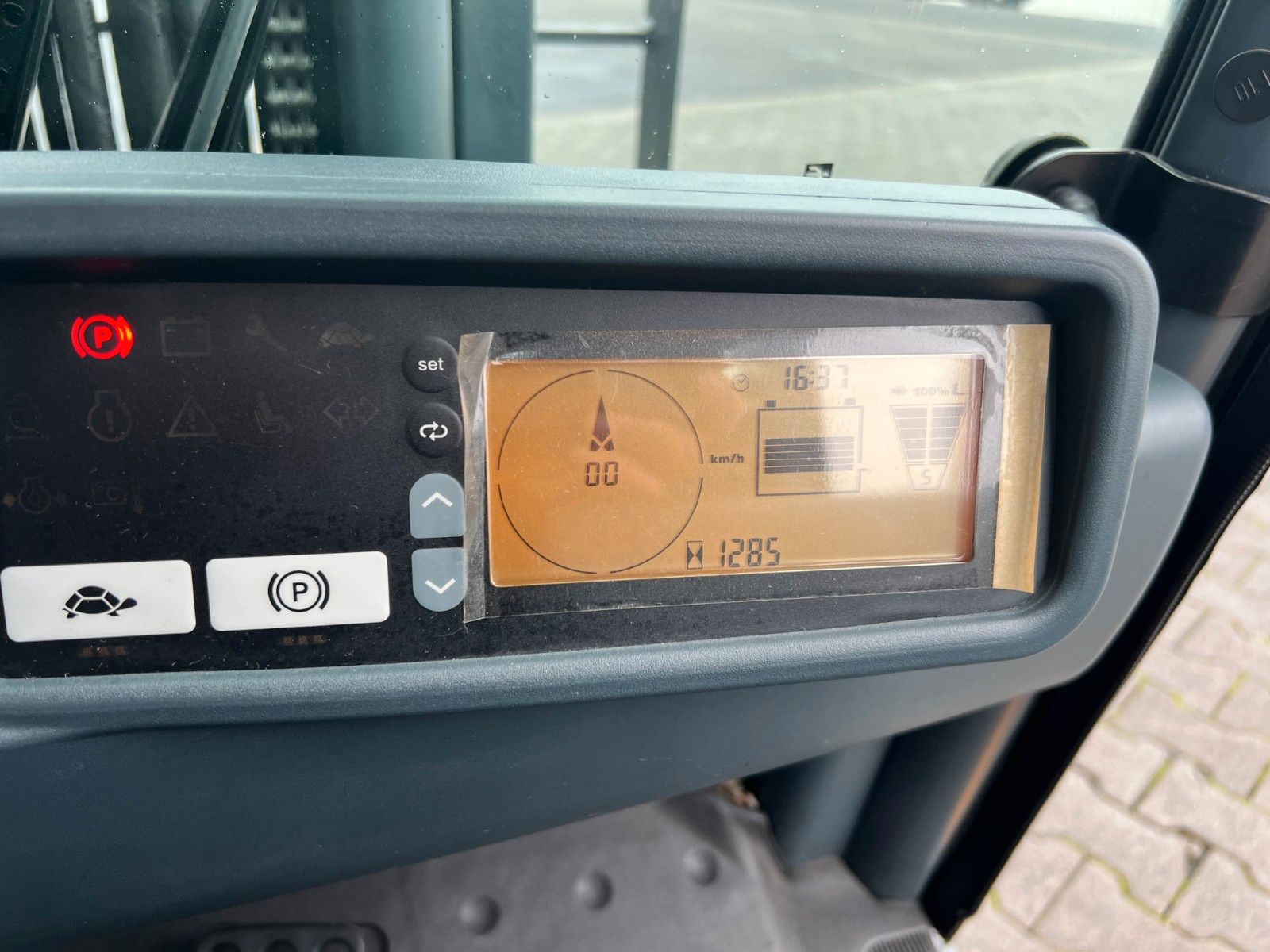 Fahrzeugabbildung Jungheinrich EFG 215 / Triplex: 4.25m! / SS / 1.285h / 2021