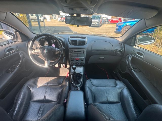 ALFA ROMEO GT 3.2 V6 24V Distinctive disegno BERTONE