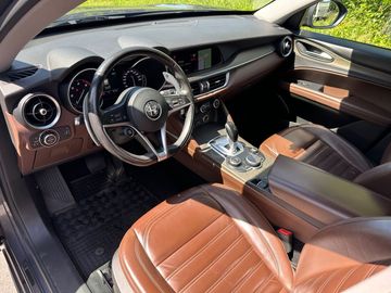 Alfa-Romeo Stelvio - 11