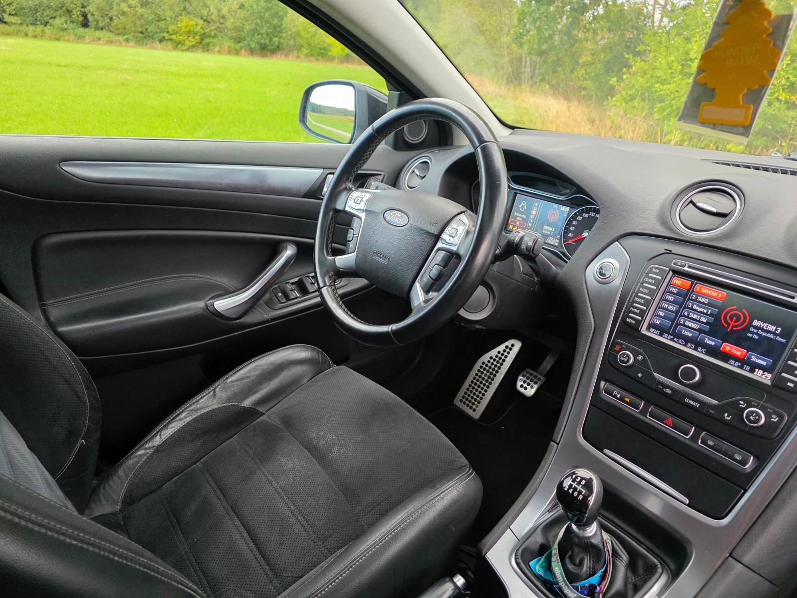 Ford Mondeo 2012 — photo 9