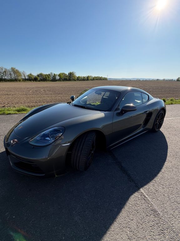 Image of Porsche Cayman