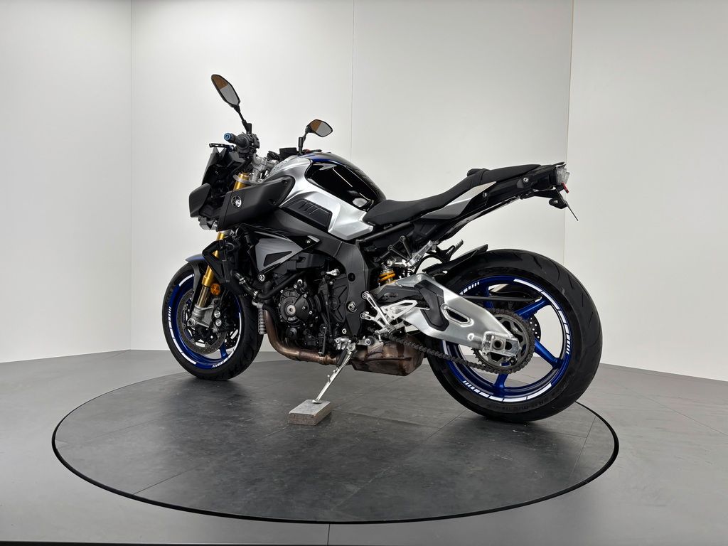 Fahrzeugabbildung Yamaha MT-10 SP *TOP-ZUSTAND *AKRAPOVIC
