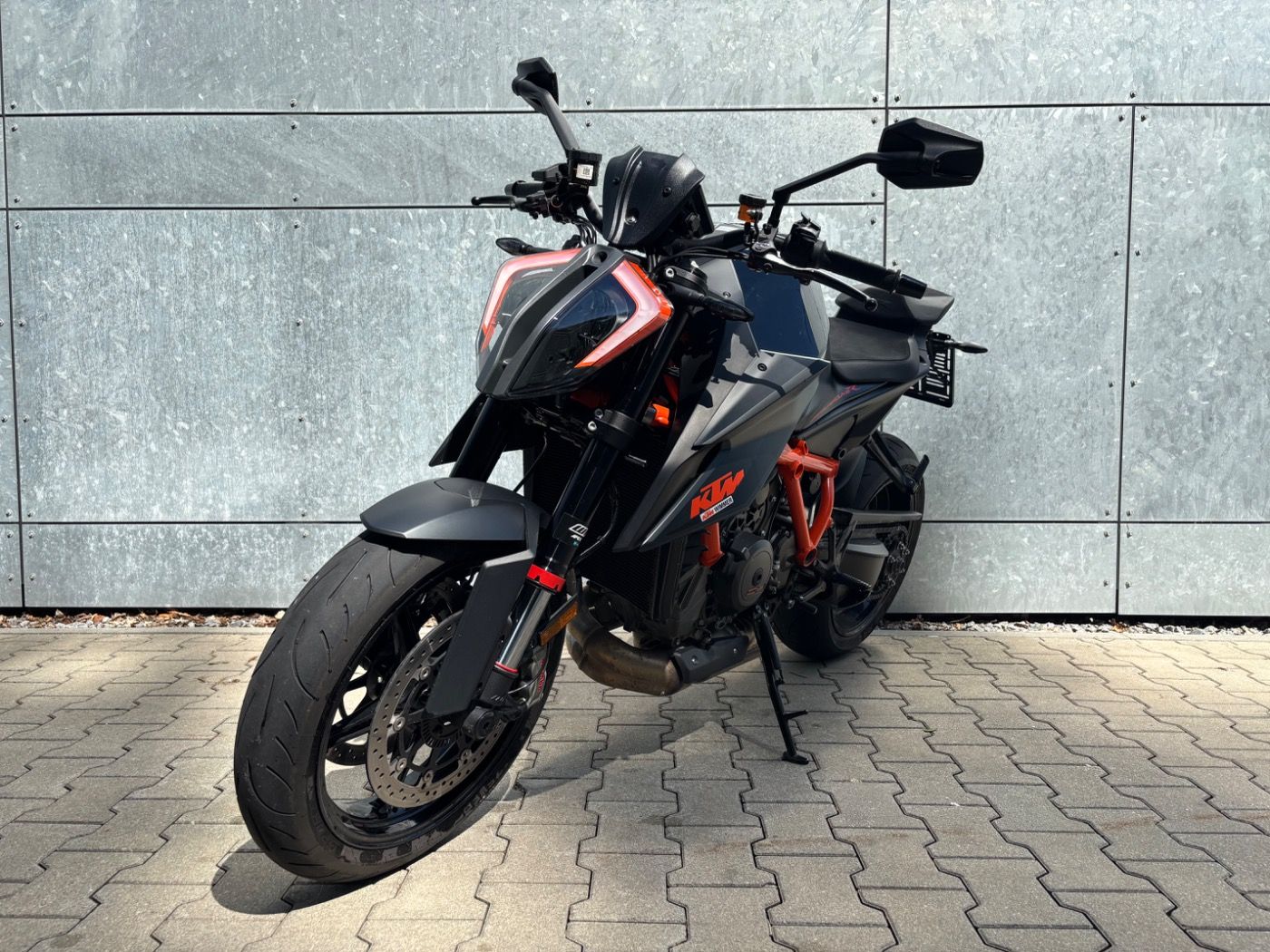 Fahrzeugabbildung KTM 1290 Super Duke R Akrapovic aus 1. Hand