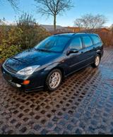 Ford Focus Tunier Ghia 1,6 - Ford Focus aus 2001: Kombi