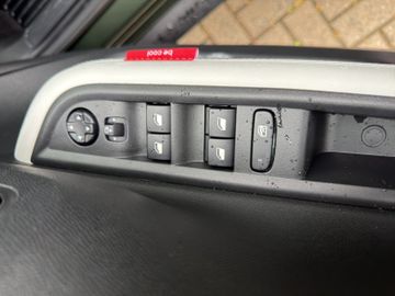 Citroën C3 Aircross MAX HY 145 Kam.+KeyLess+LED+Navi