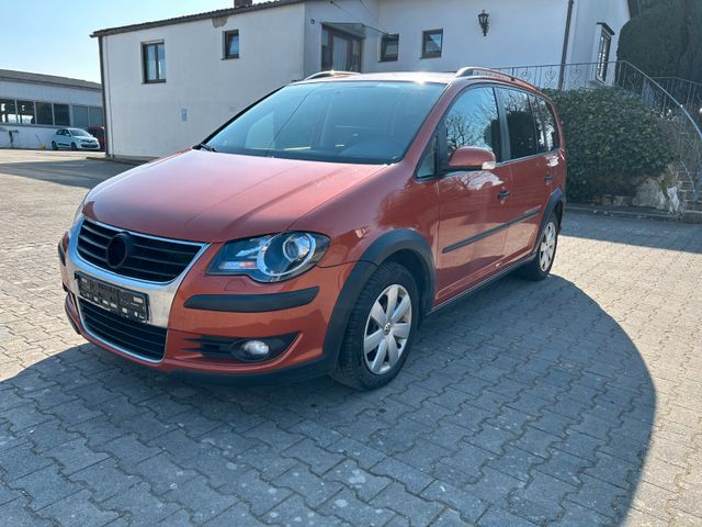 Volkswagen Touran 1.4 TSI Croos Highline Leder Xenon