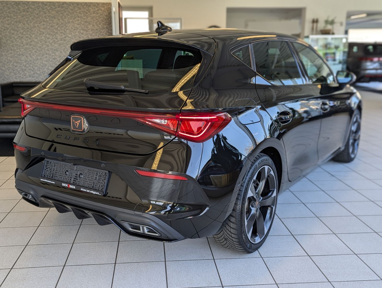 CUPRA Leon 1.5 TSI DSG ACC Full-Link Matrix Navi Cam - Image 7