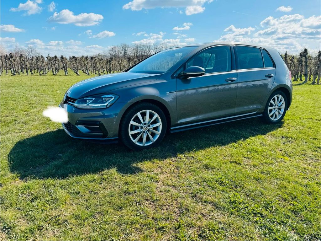 Image of Volkswagen Golf