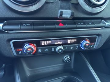 Audi A3 1.4 TFSI design *AHK*LED*NAV*PDC*SHZ* NAVI