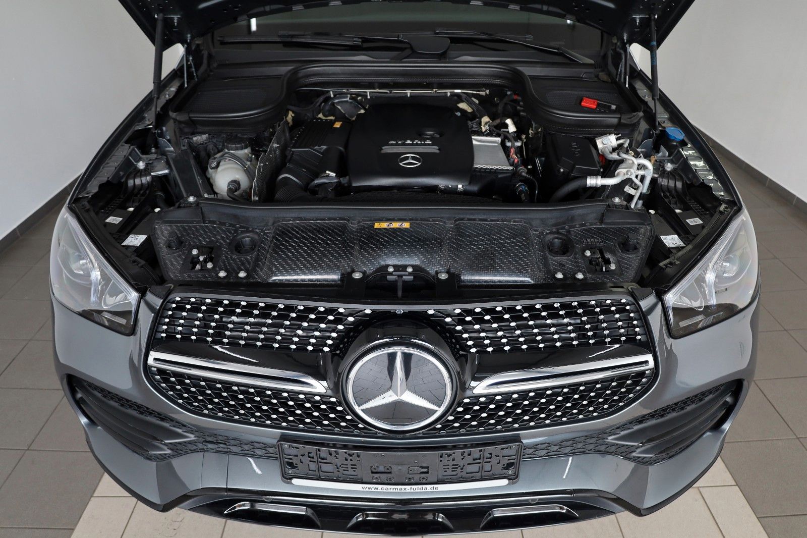 Fahrzeugabbildung Mercedes-Benz GLE 350e 4M AMG Leder,Navi,LED,PanDach,Night,360