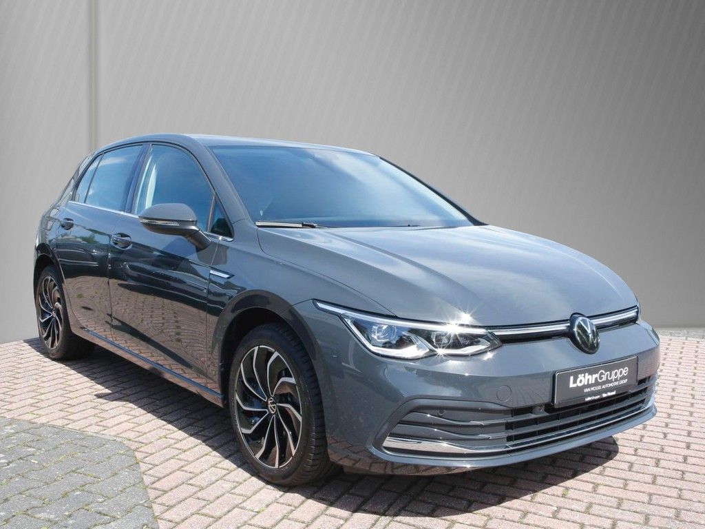 Volkswagen Golf VIII 1.5 eTSI Style 17" AppC.+VC ACC LED RF imagem 2