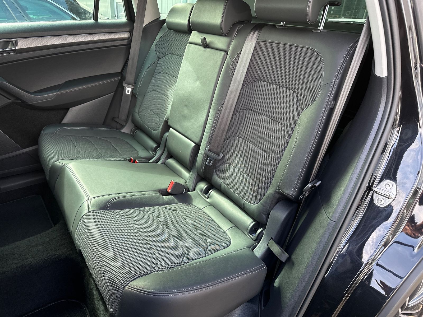 Fahrzeugabbildung SKODA Kodiaq 2.0 TDI DSG Style NAV+LED+19ZO+KAMERA+AHK