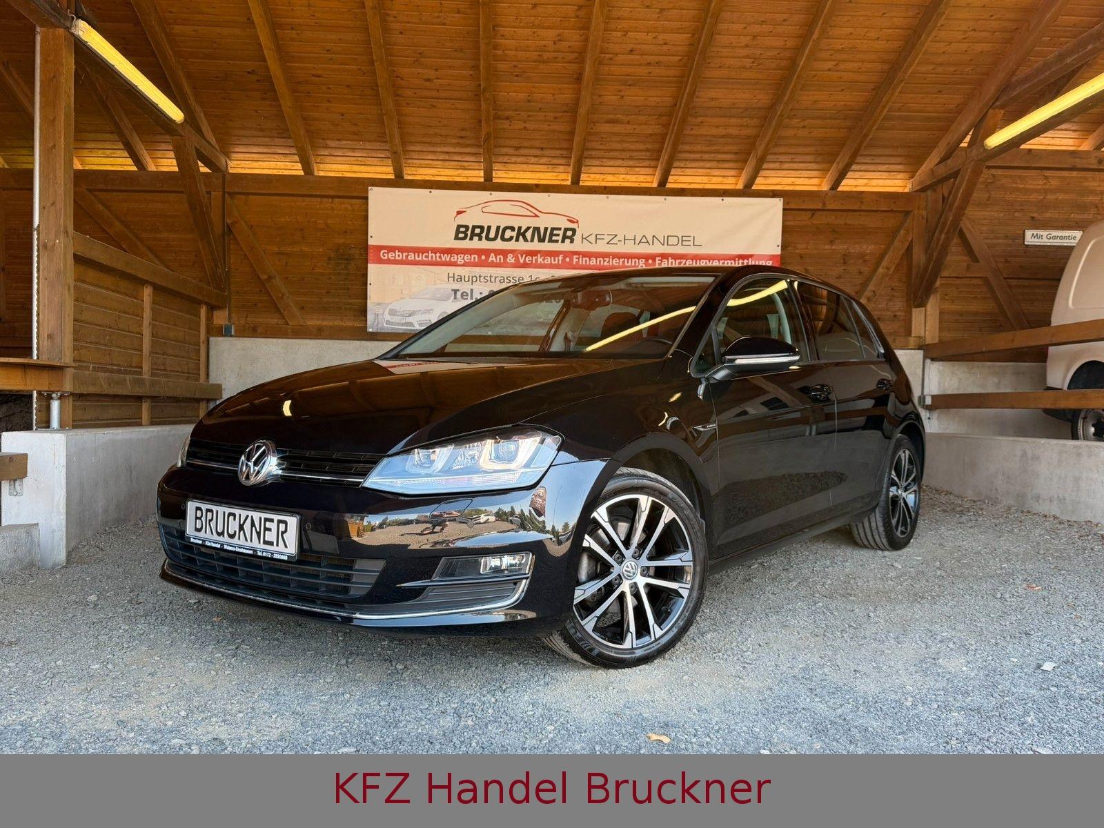 Volkswagen Golf VII 1.4 TSI Lim. Lounge *XENON*NAVI*SHZ*