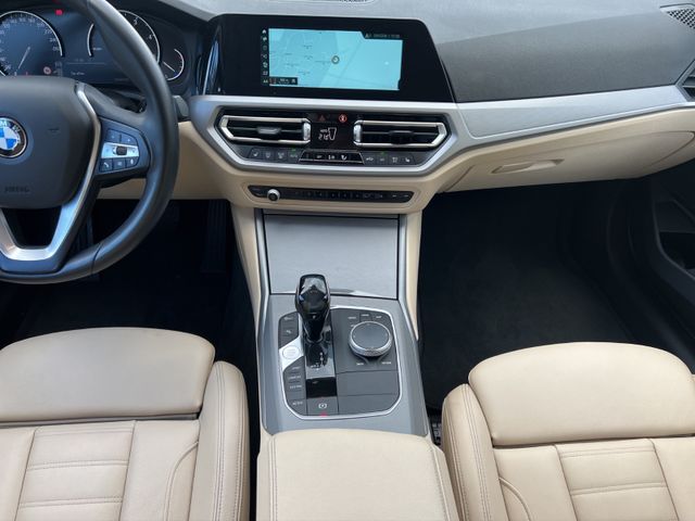 Fahrzeugabbildung BMW 320 Baureihe 3 Touring 320 d xDrive