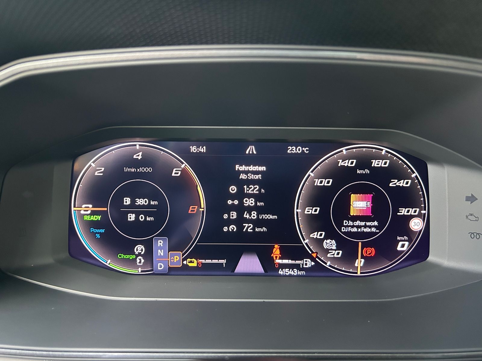 Fahrzeugabbildung CUPRA Leon Sportstourer e-Hybrid KLIMA LED NAVI SHZ