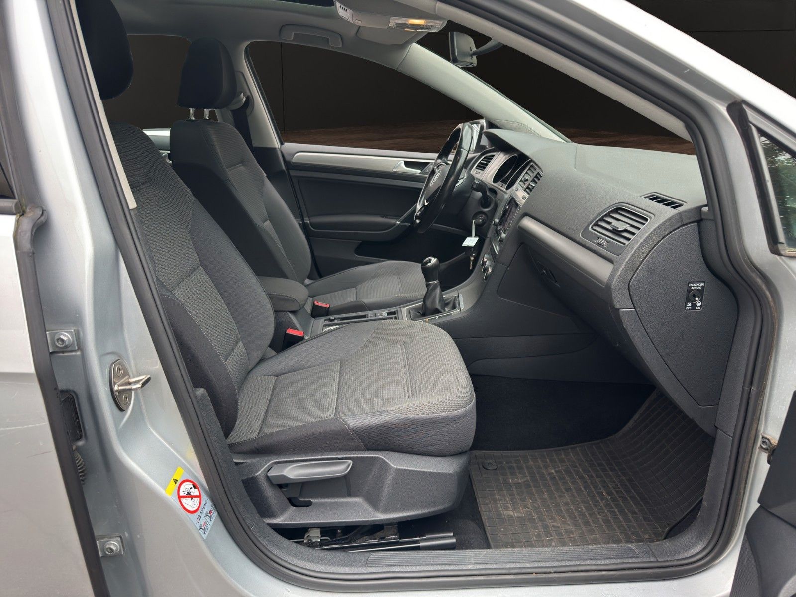 Fahrzeugabbildung Volkswagen Golf VII  Comfortline BMT Navi/Panorama/2X PDC /