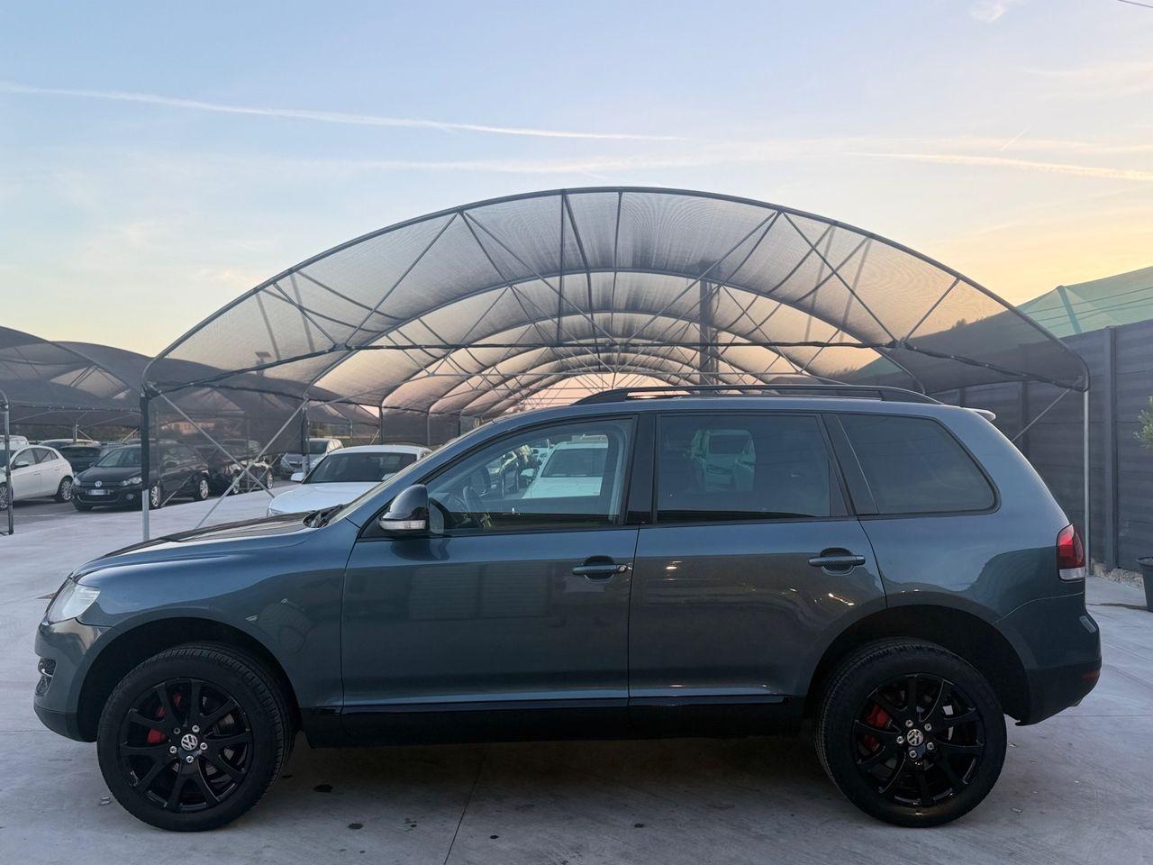 Volkswagen Touareg 2009 — photo 5