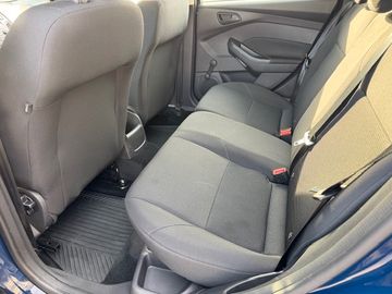 Ford Focus - 8