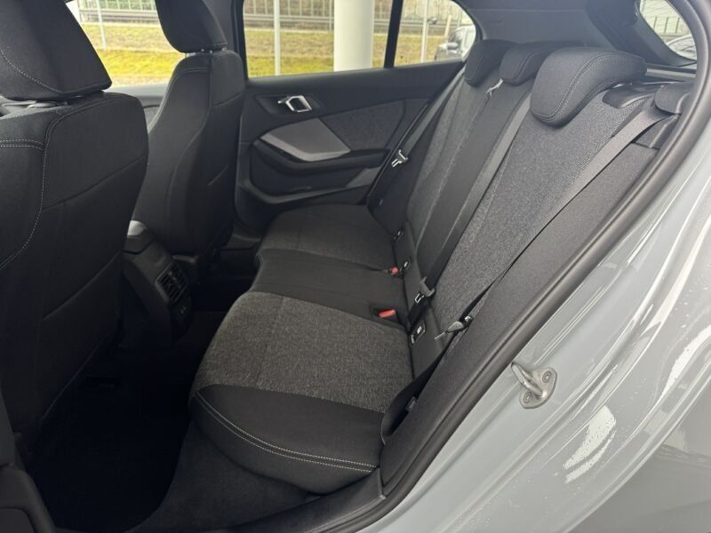 BMW 120 - Bild 11