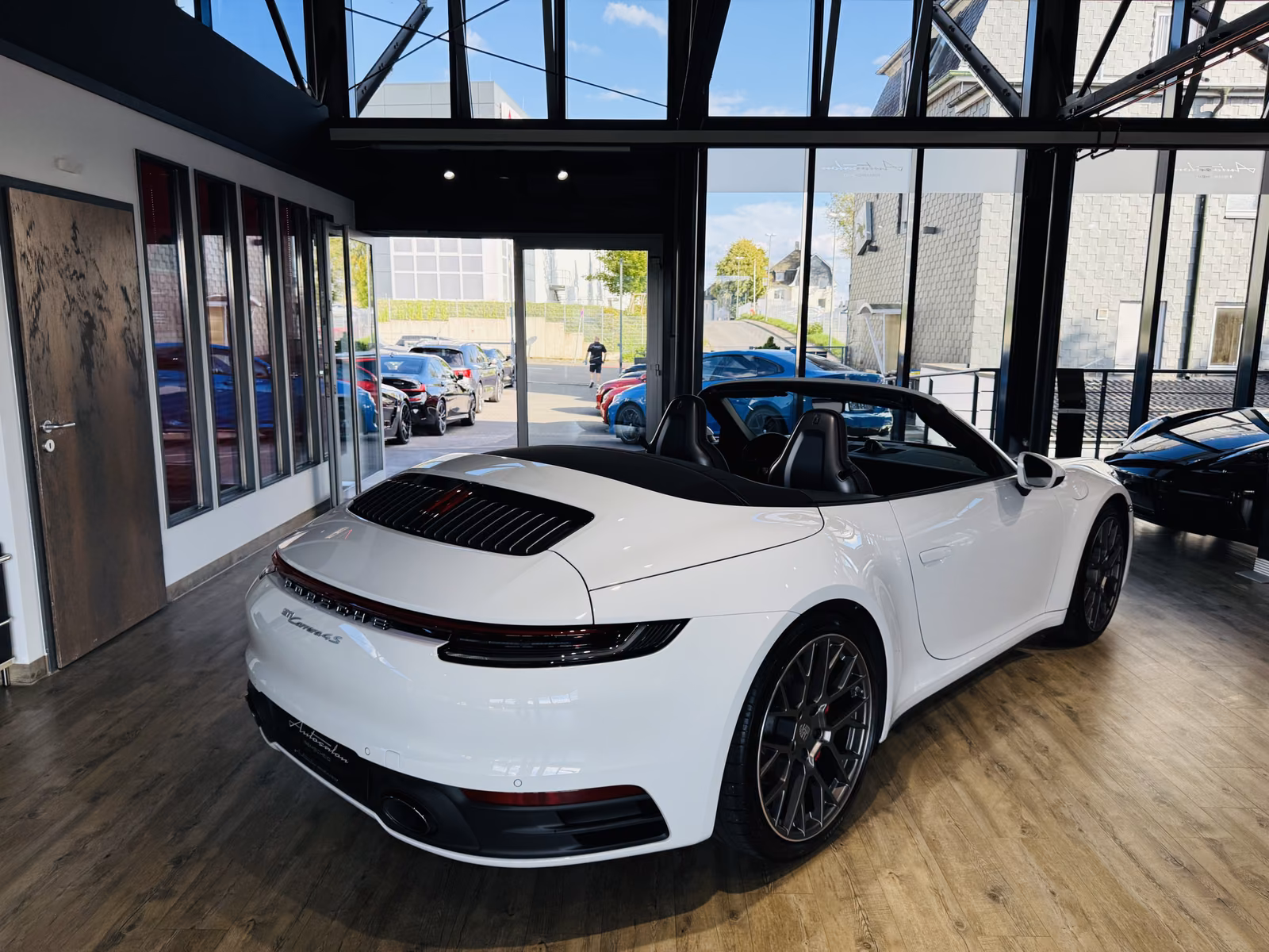 Porsche 992 Carrera 4S Cabriolet PDK*CHRONO*