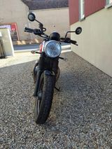 Triumph Street Twin 900 - TRIUMPH STREET TWIN