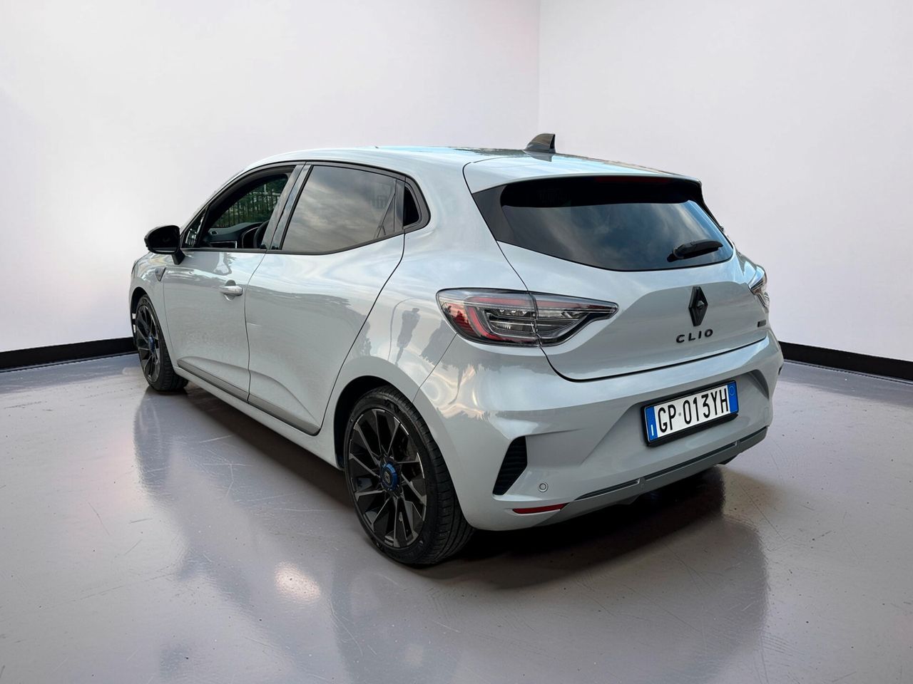 Other Renault Clio Esprit Alpine E-Tech 145 CV 5 porte imagem 3