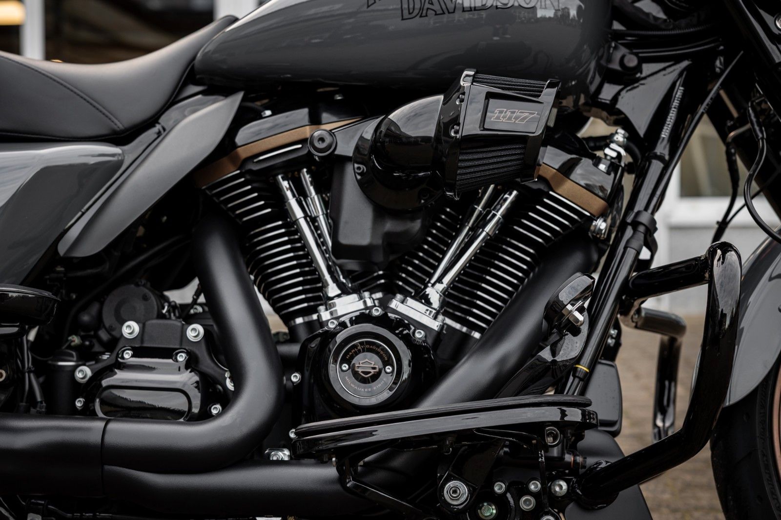 Fahrzeugabbildung Harley-Davidson FLHXST STREET GLIDE ST 117 - Jekill & Hyde -