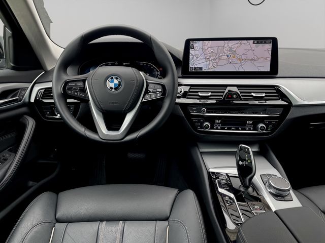 Foto Nummer 11: BMW 530e