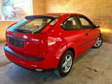 Ford Focus Lim. 1,4 Klima GARANTIE Tüv & Service NEU - gebrauchte Ford Focus aus dem Jahr 2005