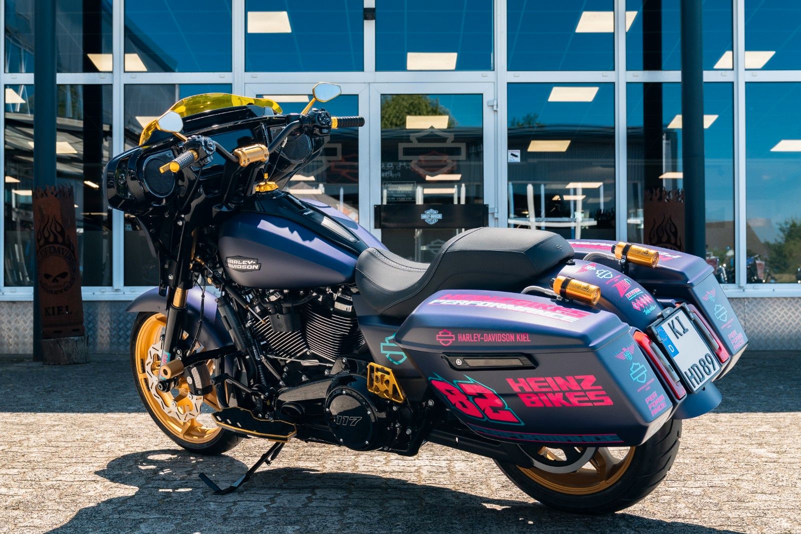 Fahrzeugabbildung Harley-Davidson Street Glide FLHX 117 x HeinzBikes MIAMI CALLING
